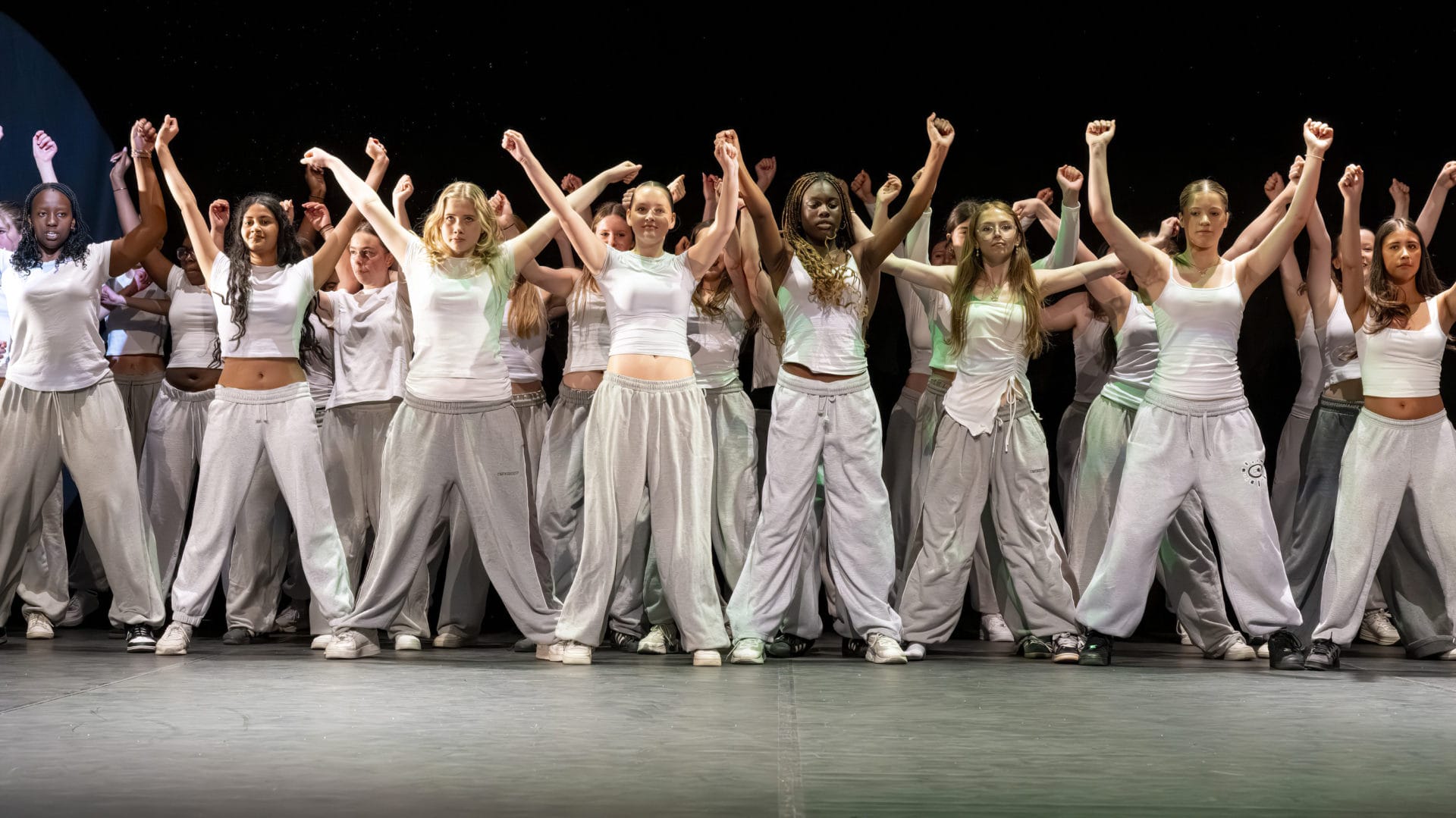 Dance Show Live 2025